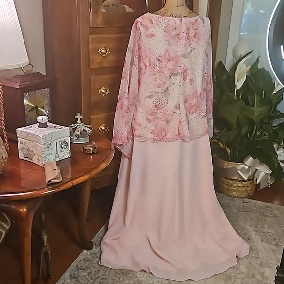 Onyx Nite Pastel Pink Floral bodice gown size 16 - Picture 9 of 14